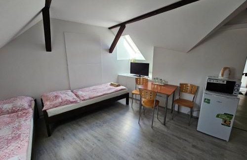 Lasenice Hotel | Ubytování Jeřábek