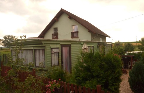 Sobotka House | Ubytovani Fanisek v mobilnim domku v ceskem raji