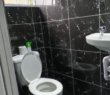 Eikenbosch House | UFC Guesthouse Bellville