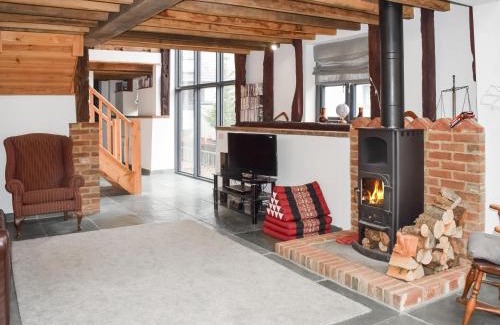 Scaynes Hill House | Uk46591 - Polecat Barn