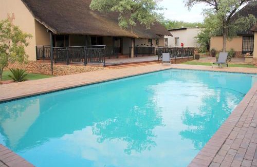 Madibeng Cabin | Ukutula Lion Lodge