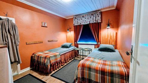 Ullared Bed & Breakfast | Ullaredsgården B&B Express