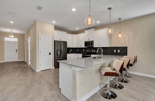 Davenport Villa | Ultimate 8 Bedroom Champions Gate Resort Property with Spa and Pool
