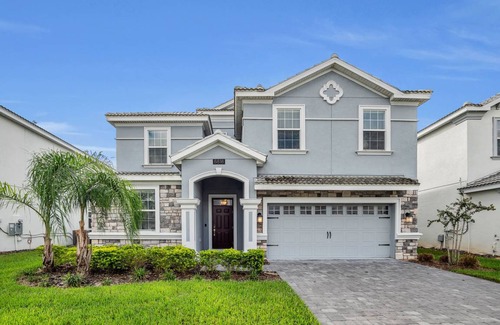 Davenport Villa | Ultimate 8 Bedroom Champions Gate Resort Property with Spa and Pool