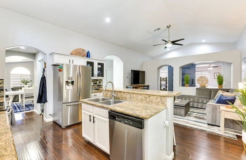 Mountain Vista Ranch House | Ultimate Getaway w/Pool and Hot Tub, Close to Surprise Stadium & Tennis Complex