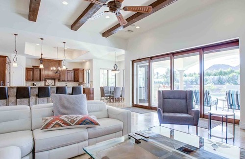 Paradise Del Este House | Ultimate Group Getaway - Pool, Pickleball, Splash Pad & Guest Casita