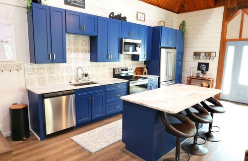 St. Augustine House | Ultimate Rustic Getaway - Fully renovated!