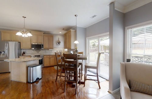 Simpsonville House | Ultra CLEAN and COZY Home away from Home!