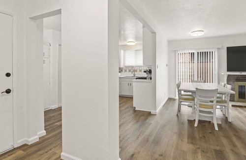 Port Hueneme House | Ultra Clean Comfortable Beach Village - Entire House