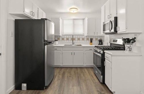 Port Hueneme House | Ultra Clean Comfortable Beach Village - Entire House