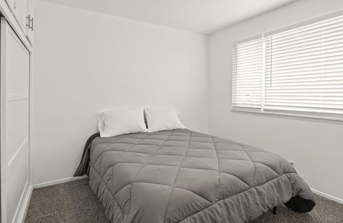 Port Hueneme House | Ultra Clean Comfortable Beach Village - Entire House