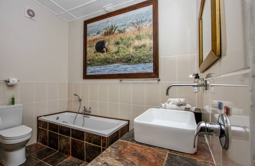 St. Lucia Bed & Breakfast | Umlilo Lodge