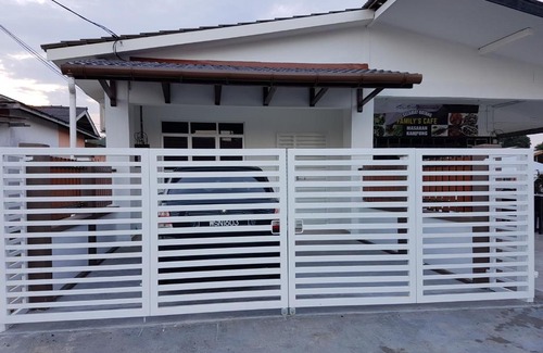 Kampung Batu Tiong House | Ummi Guesthouse