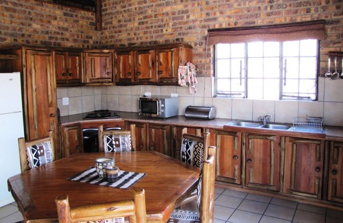 Marloth Park House | Umvangazi Rest – Relax under the African Kiaat tree in the bushveld