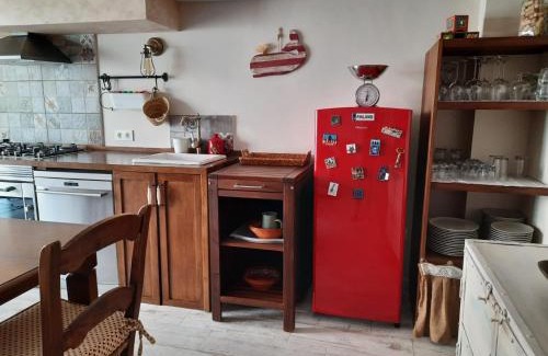 Mairena del Aljarafe Apartment | Un apartamento vacacional con detalles de un hogar