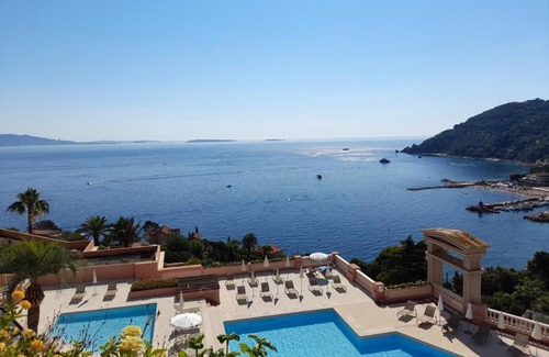 Theoule-sur-Mer House | UN BALCON SUR LA MER