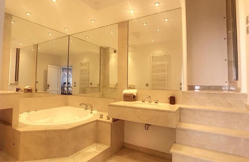 Theoule-sur-Mer House | UN BALCON SUR LA MER