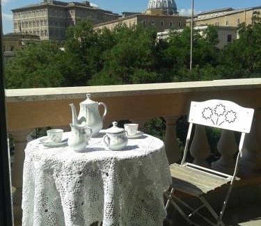 Vatican Apartment | Un Caffè sul Balcone 2