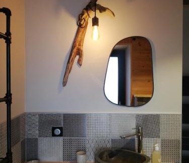 Thollon-les-Memises Bed & Breakfast | Un R de Mémises