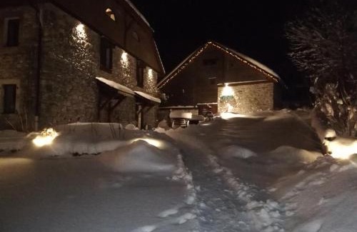 Thollon-les-Memises Bed & Breakfast | Un R de Mémises