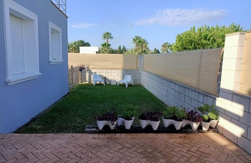 Oliva House | Una casita con piscina privada