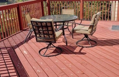 Castle Rock House | Under the Castle ROCK