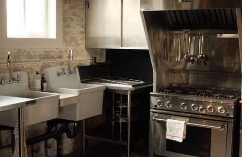 Walkerville House | Unique 2-BDR Historic Warehouse Loft with Terrace and Fireplace ! ! !