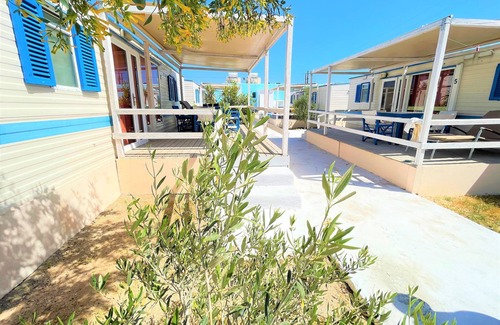 Perivolos House | UNIQUE BUNGALOW ON THE BEACH