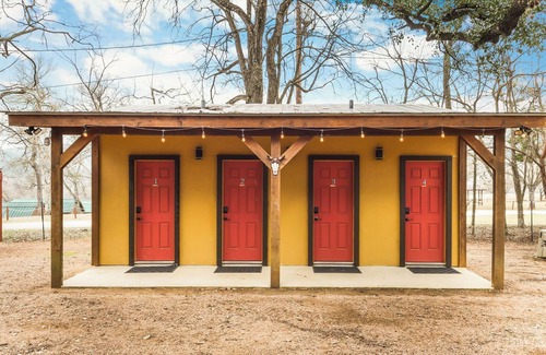 New Braunfels Cabin | Unique Cabin, Sleeps 6, Firepit & River Access