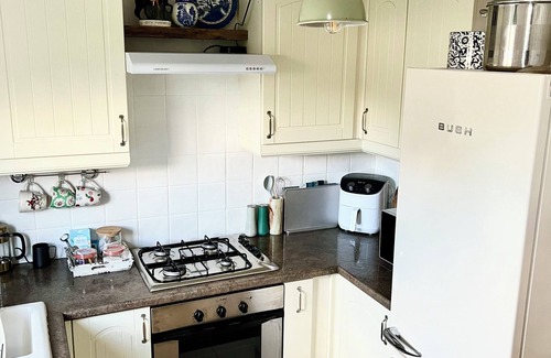 Edwinstowe Cottage | Unique Cosy Cottage In Sherwood Forest