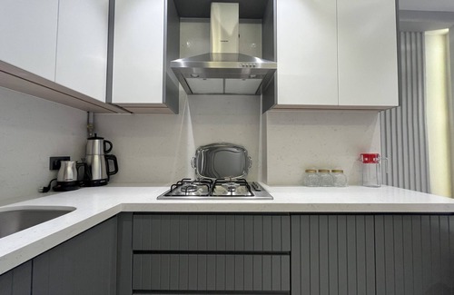 Zeytinburnu Apartment | Unique Design Apartment next to Fisekhane & Zeytinburnu Marmaray Metro Station