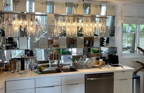 Crystal Beach Cottage | Unique designer beachfront house, 25 min to Niagara Falls