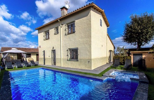 Santa Coloma de Farners Villa | Unique Costa Brava Abode w/train access to BCN