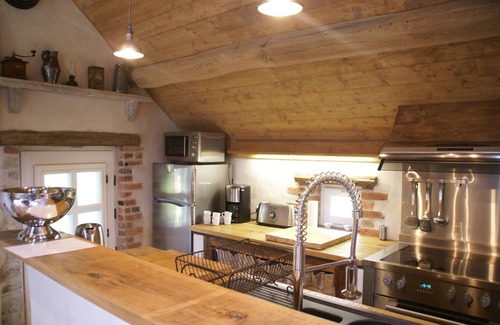 Combreux House | Unique Holiday Home with Pool in Combreux Centre