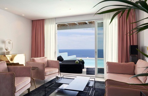 Elia Villa | Unique Mykonos Villa | Villa Elegant | 2 Bedroom Villa | Private Pool | Elia Beach