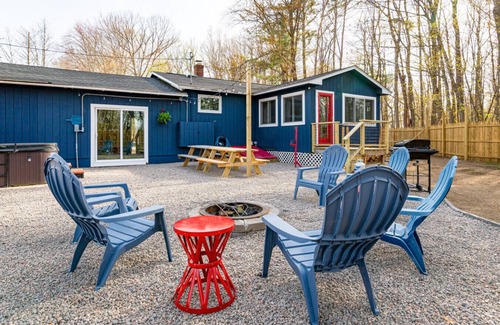 Conway House | Unique space? Hot tub? King bed? Games Room?