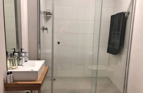 Stellenbosch Central Apartment | Unique Stay at The Den Stellenbosch