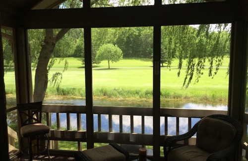 Fontana House | Unique townhouse/condo in the Abbey Springs Resort on Lake Geneva in Fontana