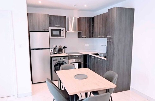 Accra Apartment | Unique Two Bedroom Apartment @ Loxwood House