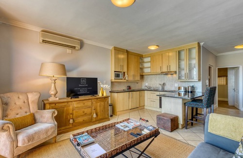 Stellenbosch Central Apartment | UniqueStay Oudehoek 1 Bedroom Apartment