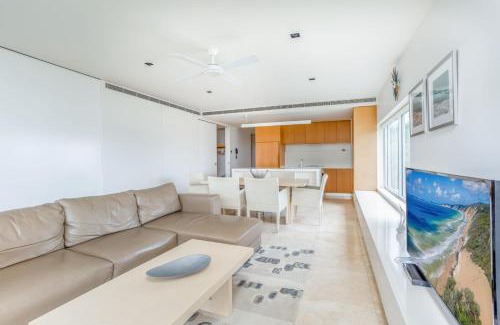 Rainbow Beach House | Unit 101 Plantation Resort Rainbow Beach