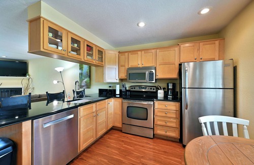 Birchwood Condo | Unit 109 2 Bdrm/2 BA