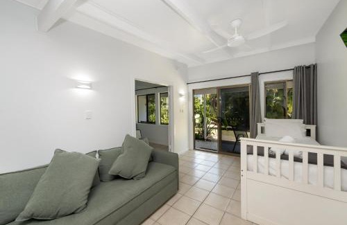 Nelly Bay Apartment | Unit 183 Amaroo Spacious Family Unit