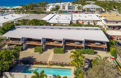 Rainbow Beach Villa | Unit 2 Rainbow Surf - Modern double storey townhouse with large shared pool close to beach and shops