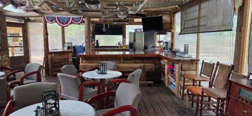 Cedaredge Cabin | Unit 3 at the Cedaredge Lodge Pet Friendly
