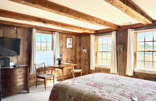 North Berwick Hotel | Unit 3- The Barnboard Room - Abbott Brook Inn