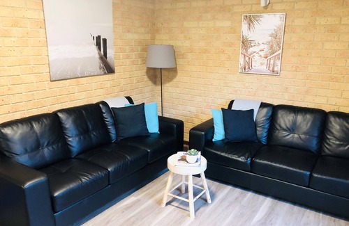 West Busselton Apartment | Unit 4 Family friendly accommodation close to the beach