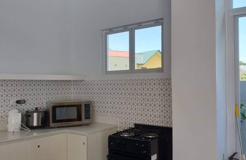 Los Banos Villa | UNIT B - Arabella Hot Spring Resort in Los Banos