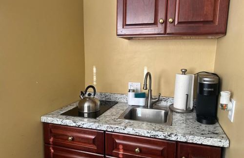 Seat Pleasant Apartment | Unit-D Private unit near downtown Washington DC and metro train station
