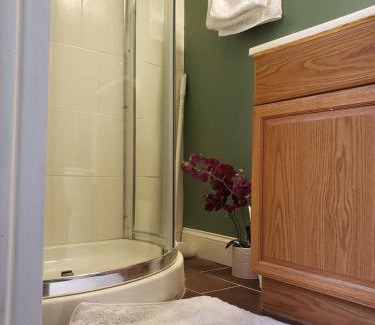 Seat Pleasant Apartment | Unit-D Private unit near downtown Washington DC and metro train station